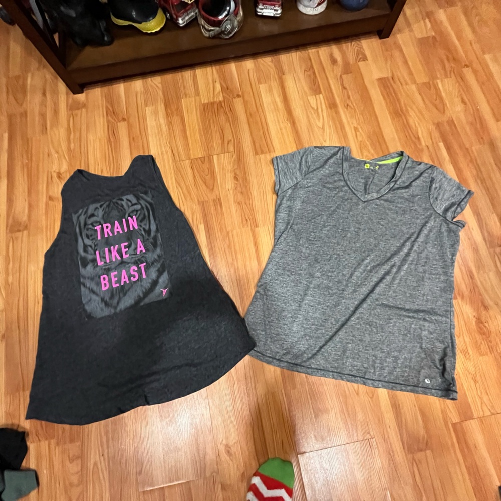 Women’s Athletic tops